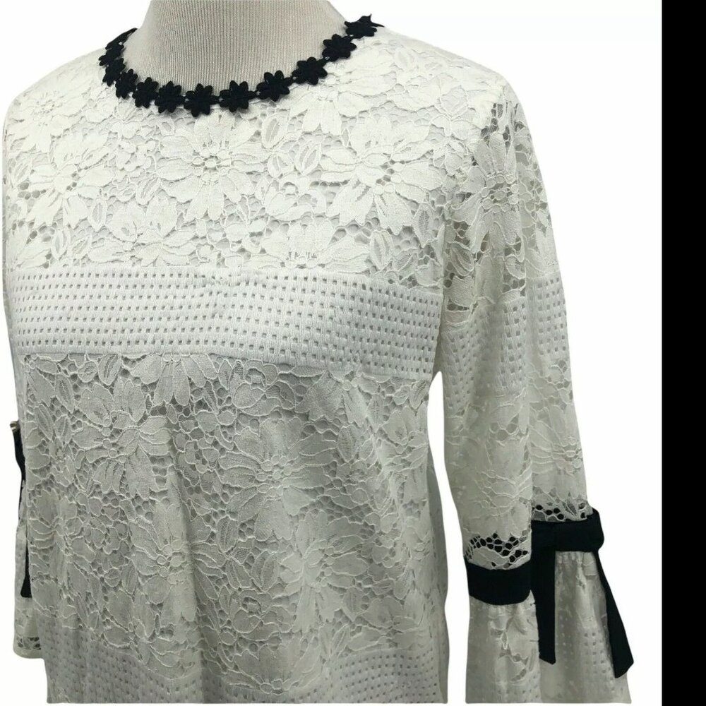 Karl Lagerfeld White Lace Black Trimmed Flared 3/4 Sleeve Top Blouse Size Small